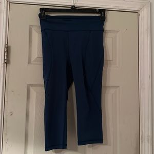 Blue / Teal Lululemon Leggings.